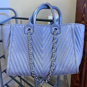 Beautiful gray purse!!